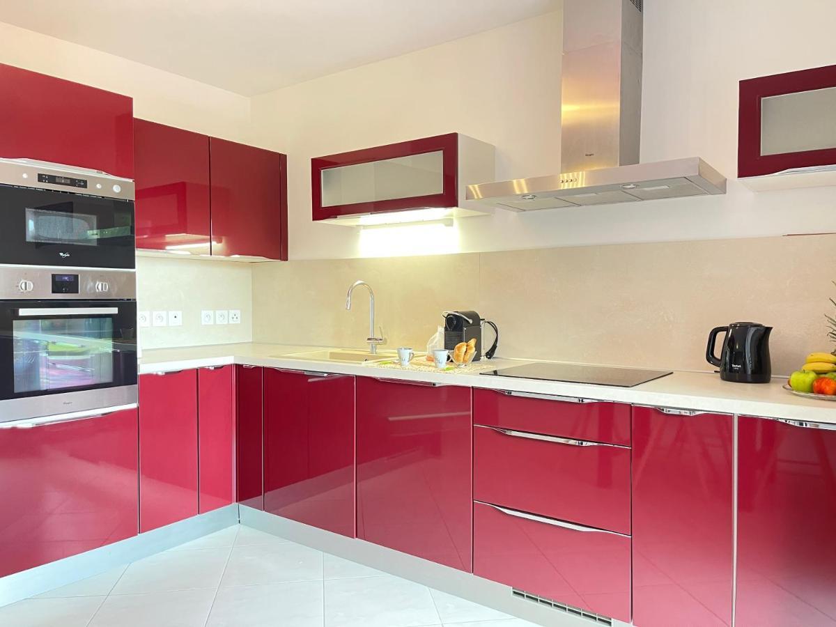 Tres Bel Appartement -Residence Avec Piscine Sur Le Toit Et Vue Panoramique Сен-Рафаэль Экстерьер фото