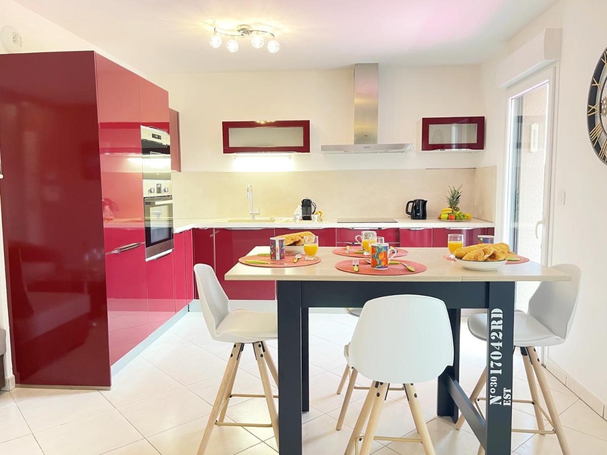 Tres Bel Appartement -Residence Avec Piscine Sur Le Toit Et Vue Panoramique Сен-Рафаэль Экстерьер фото