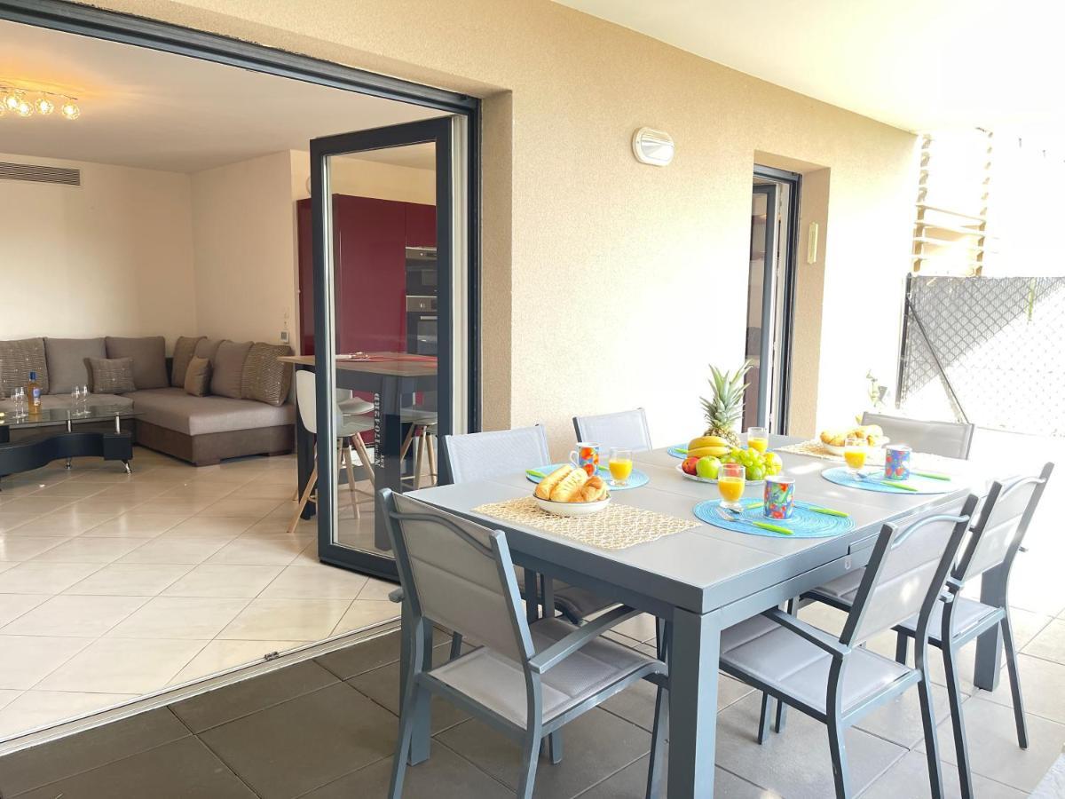 Tres Bel Appartement -Residence Avec Piscine Sur Le Toit Et Vue Panoramique Сен-Рафаэль Экстерьер фото